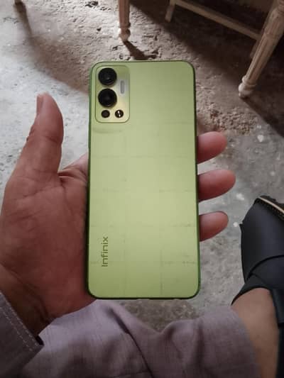 Infinix Hot 12