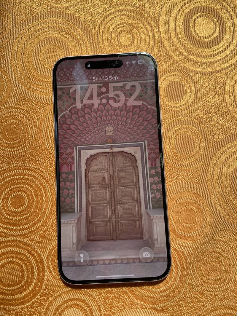 Apple iPhone 15 plus 1