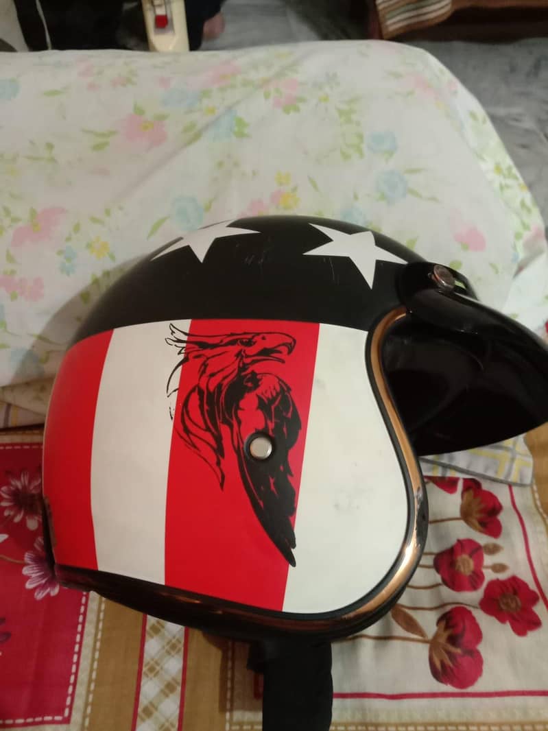 helmet 7