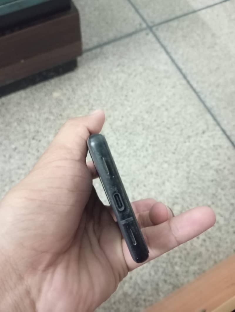Google pixel 6a 4
