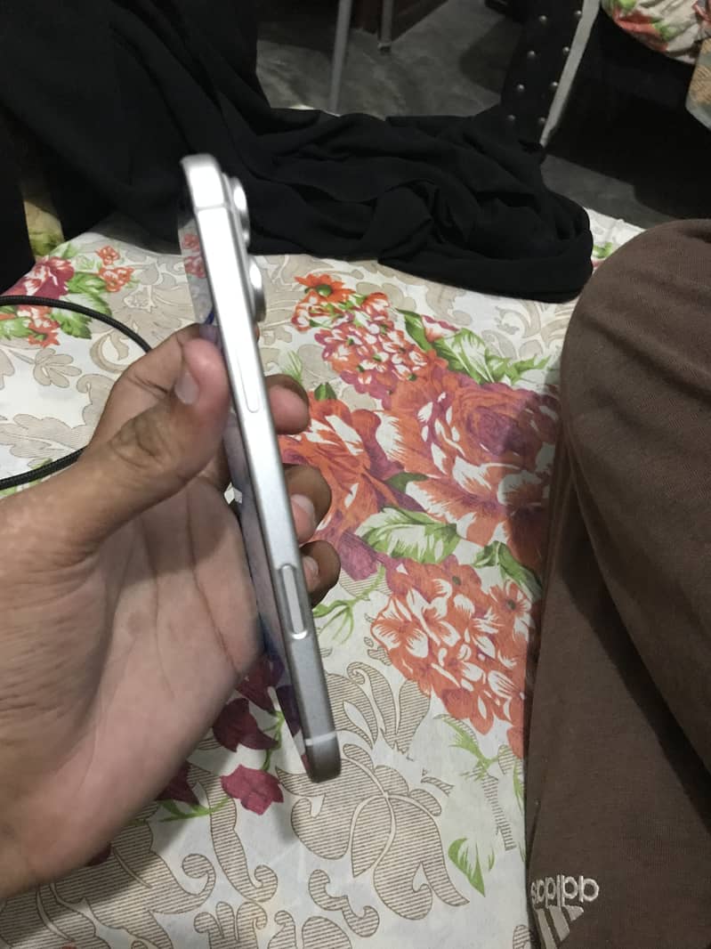 Apple iPhone 17 Pro Max 1