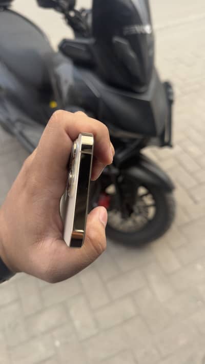 Apple iPhone 13 Pro