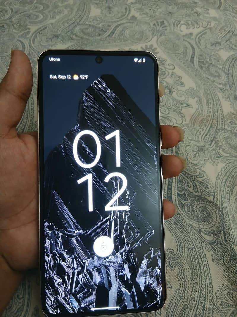Google Pixel 8 Pro 2