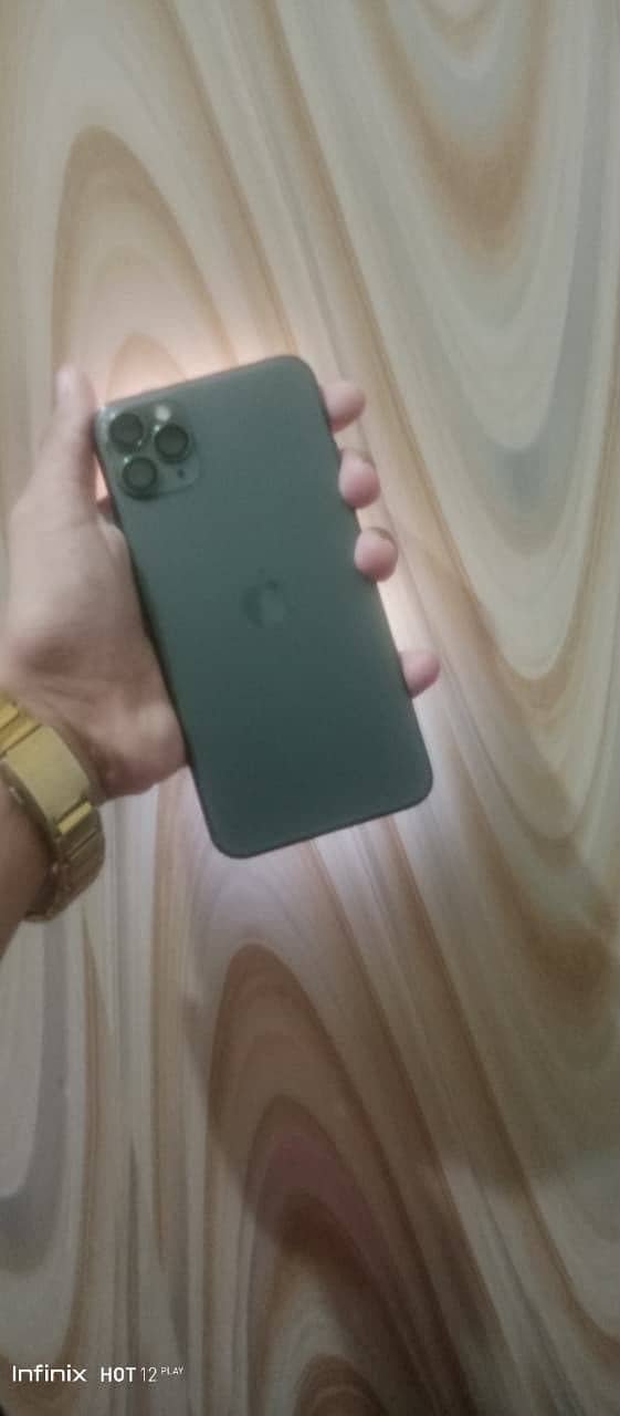Apple iPhone 11 Pro Max 1