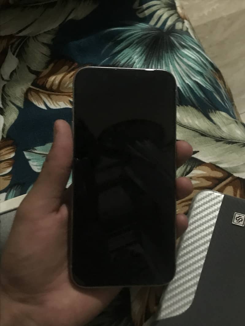 Apple iPhone 15 Pro Max 12
