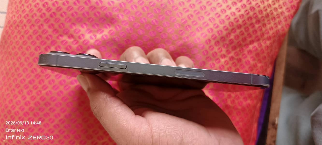 Apple iPhone 13 Pro Max 2