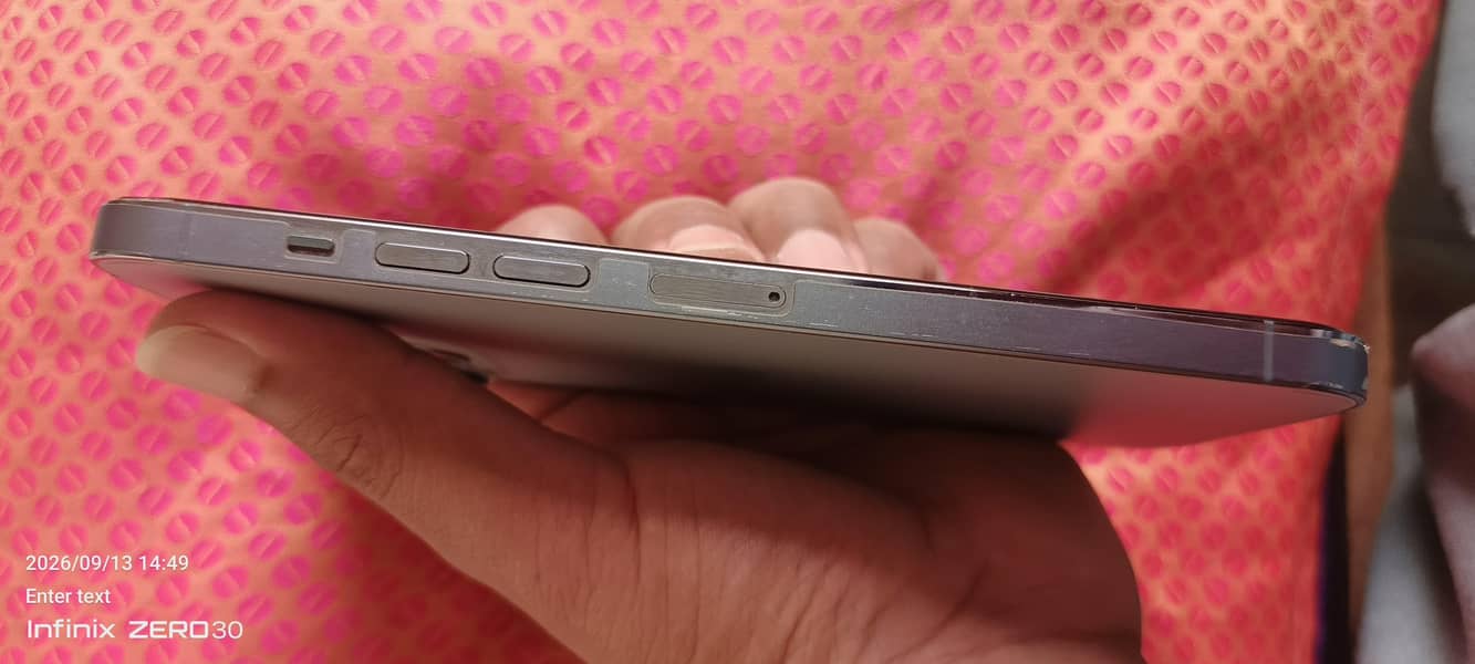 Apple iPhone 13 Pro Max 4