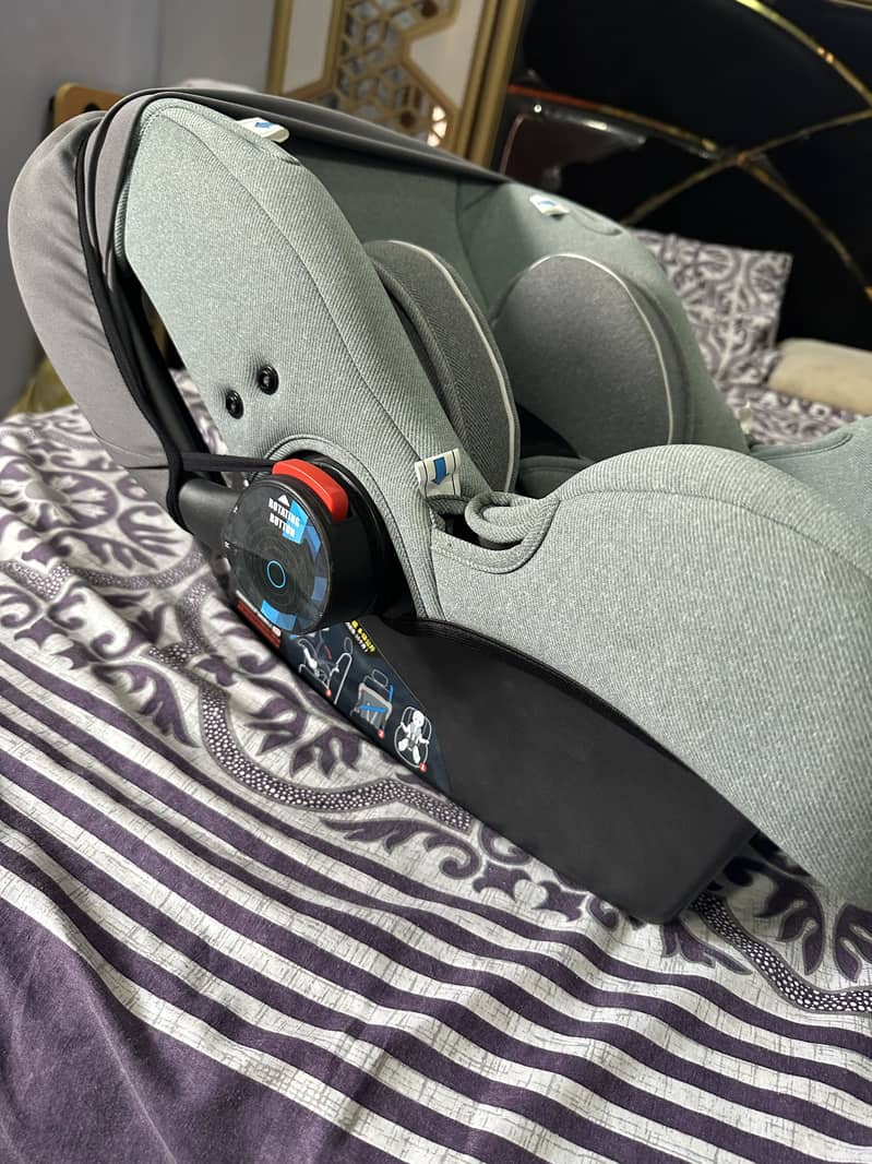 Carrycot 4