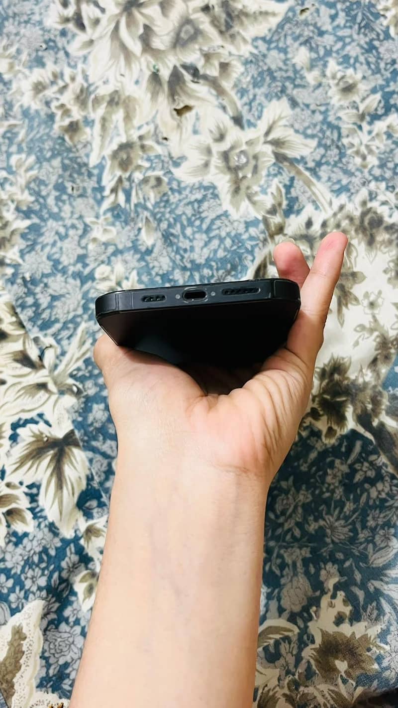 Apple iPhone 14 Pro Max 2