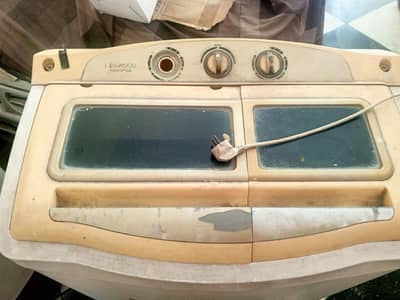 Kenwood washing machine with dryer