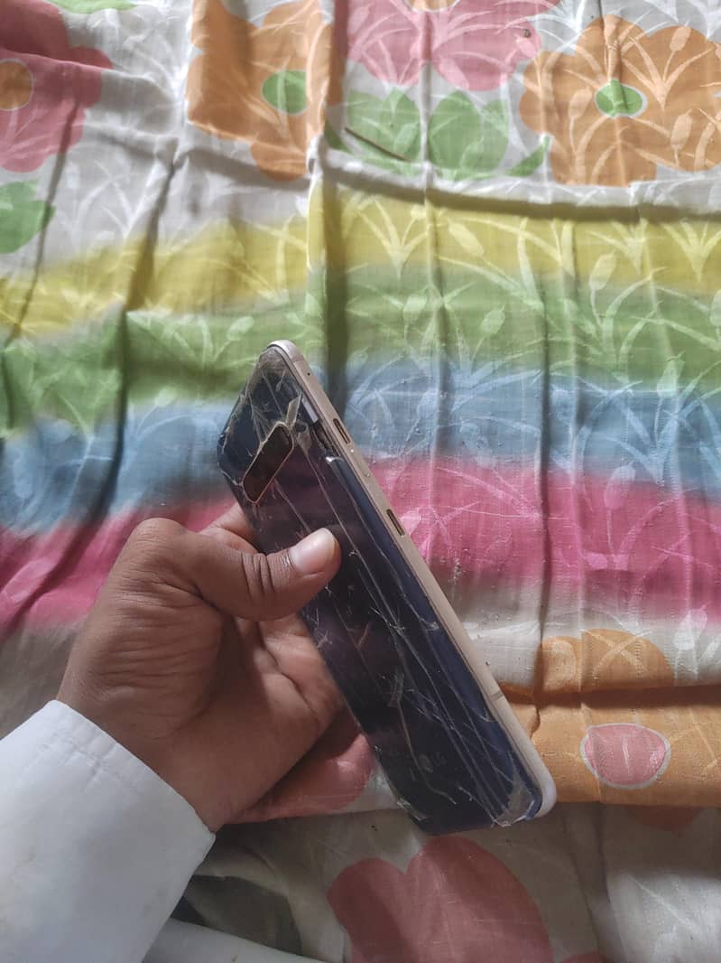 lg v60 thinq 6