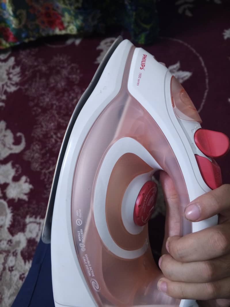 Phillips steam iron 2