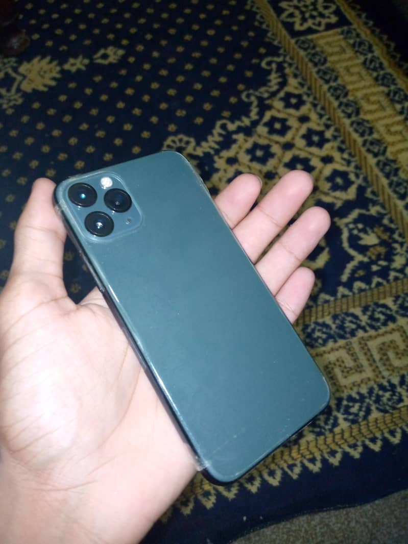 Apple iPhone 11 Pro 2