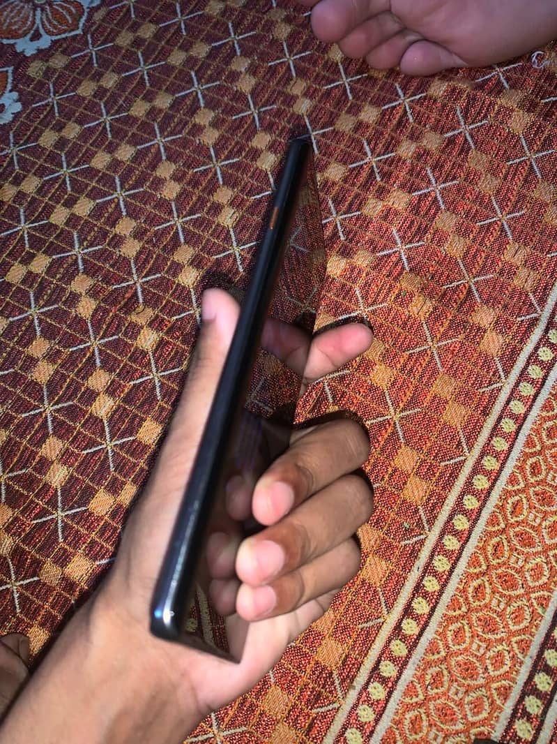 Tecno CAMON 40 Pro 6
