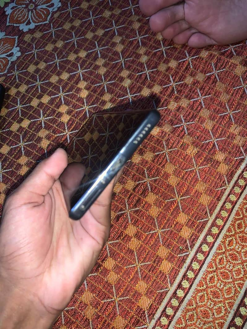 Tecno CAMON 40 Pro 7