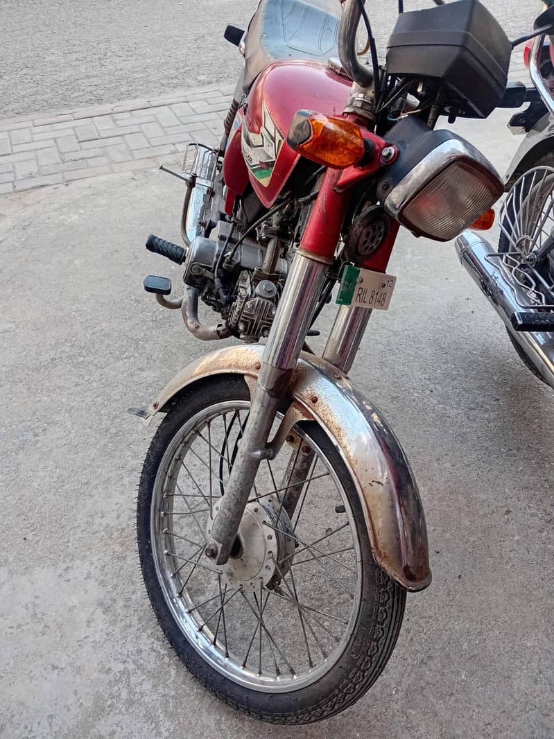 CD 70 hero 4
