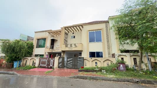 Bahria Town Phase 8 - Ali Block 5 Marla House Up For Sale