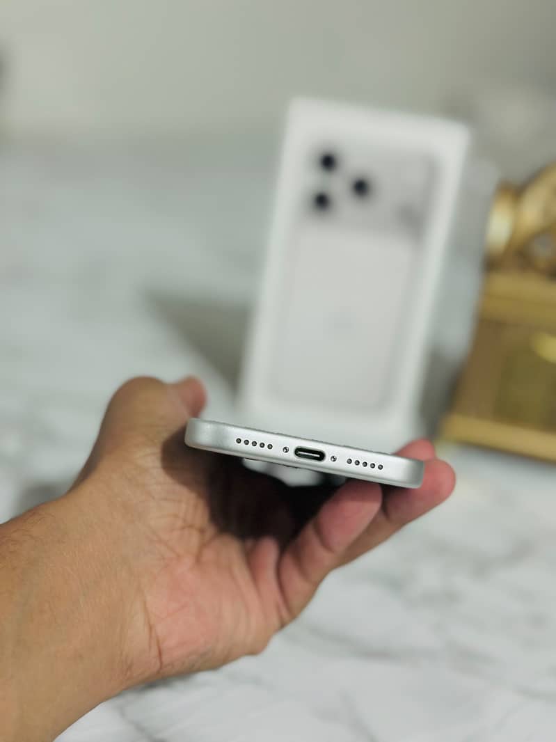 Apple iPhone 17 Pro 3