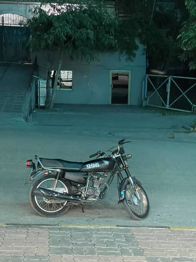 Blacked out 125 2022
