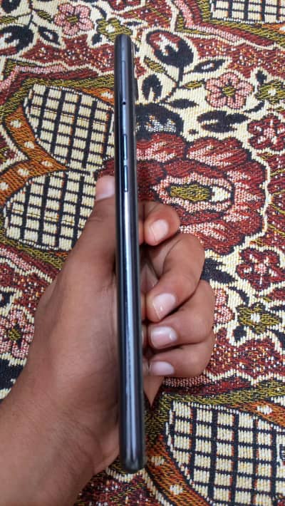 OPPO F17 Pro