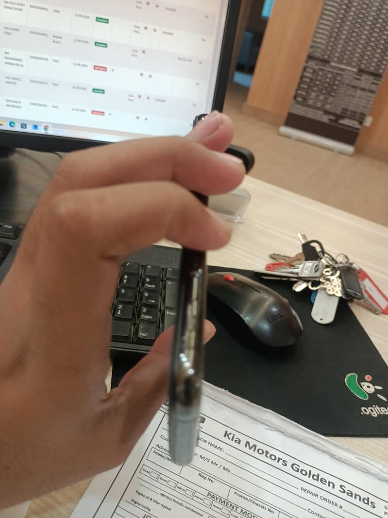 Apple iPhone XS 5