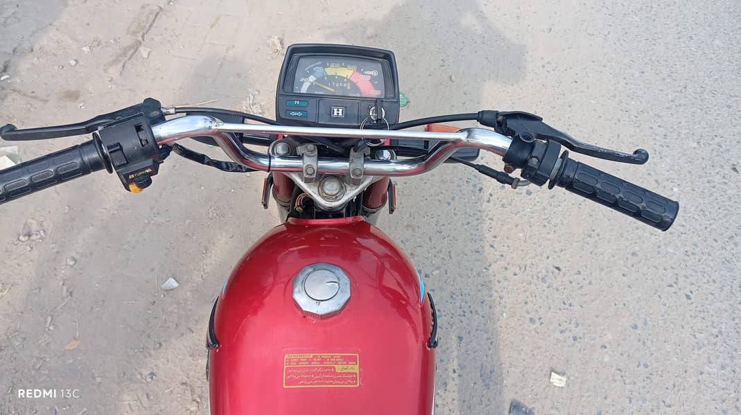 Dhoom 70cc / 1