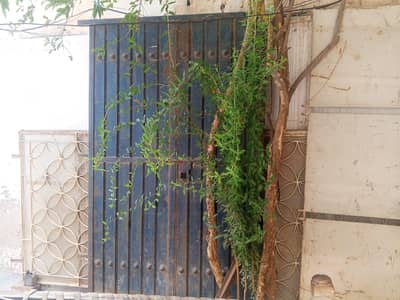 Heavy Duty Iron Gate – Strong & Durable – Used Condition