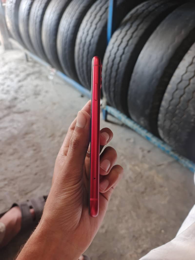 IPhone 11 3