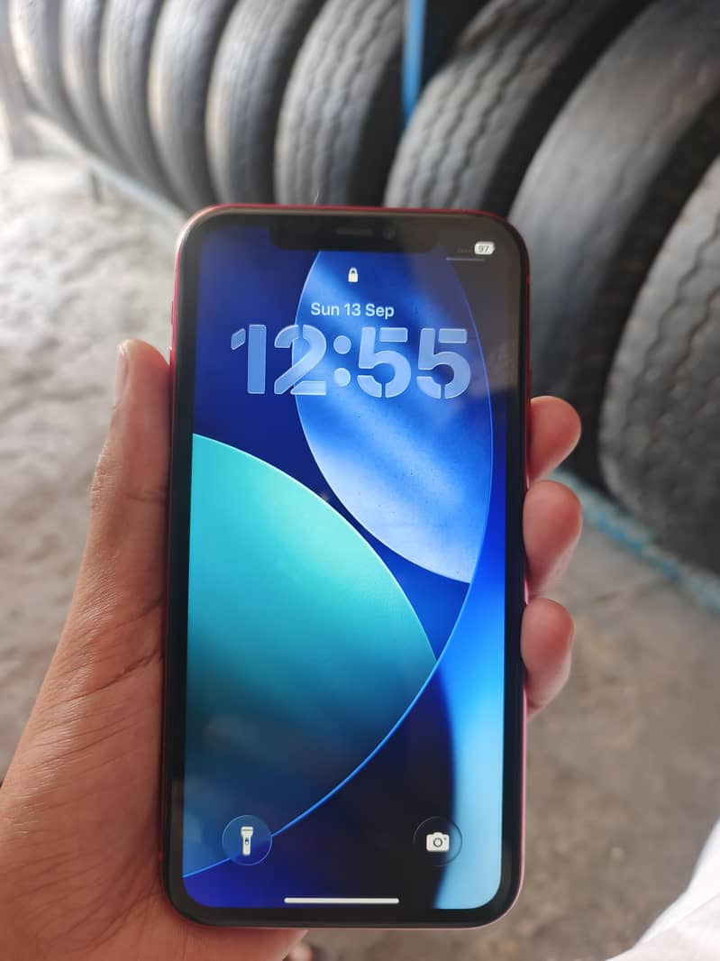 IPhone 11 4