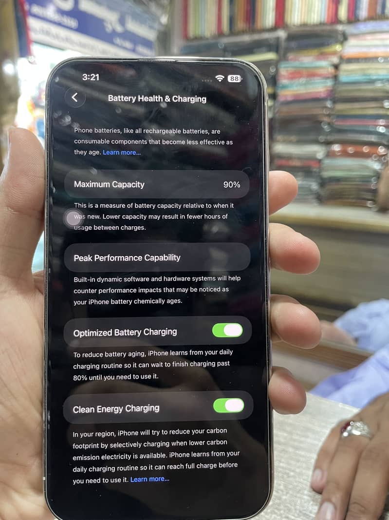 Apple iPhone 13 Pro Max 4