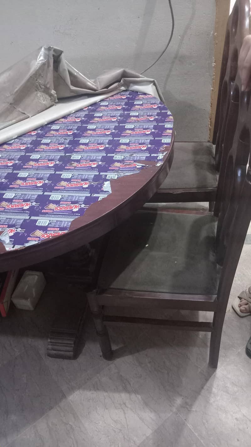 dinning table 0