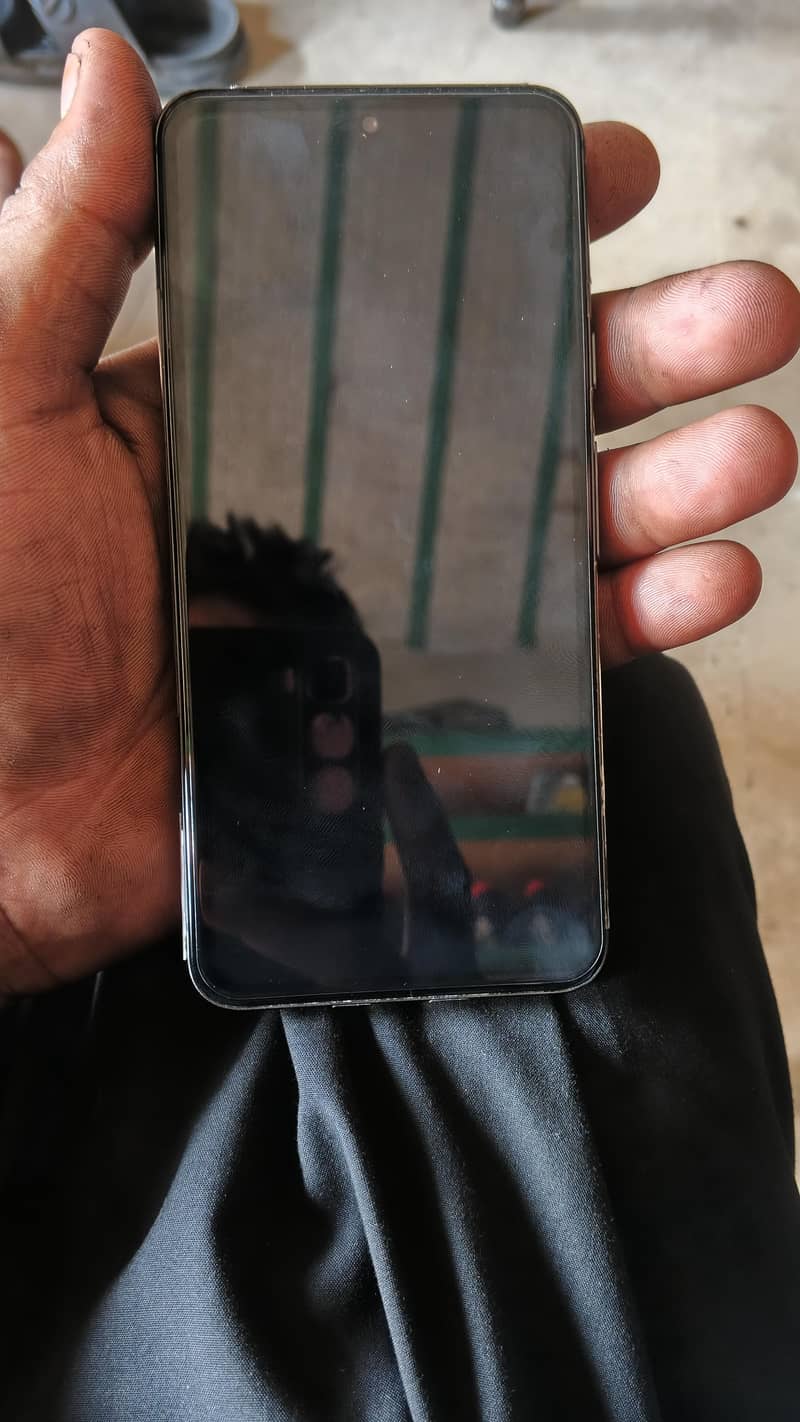 Google Pixel 8 2