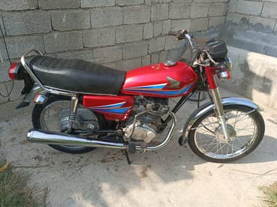 honda 125 2005/6 model islamabad num own my name biometric available