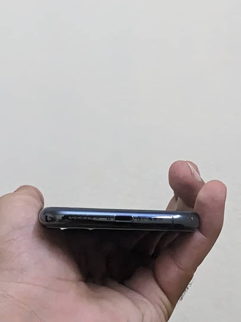 Apple iPhone 11 Pro 0