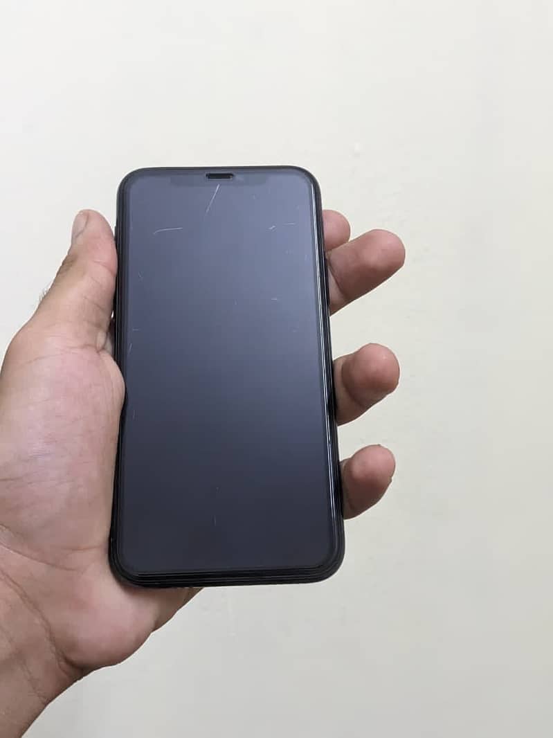 Apple iPhone 11 Pro 1