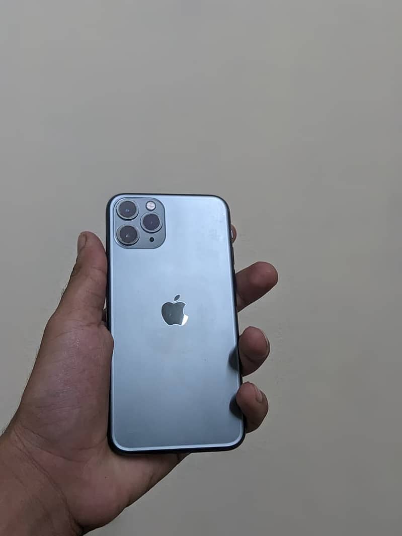Apple iPhone 11 Pro 2
