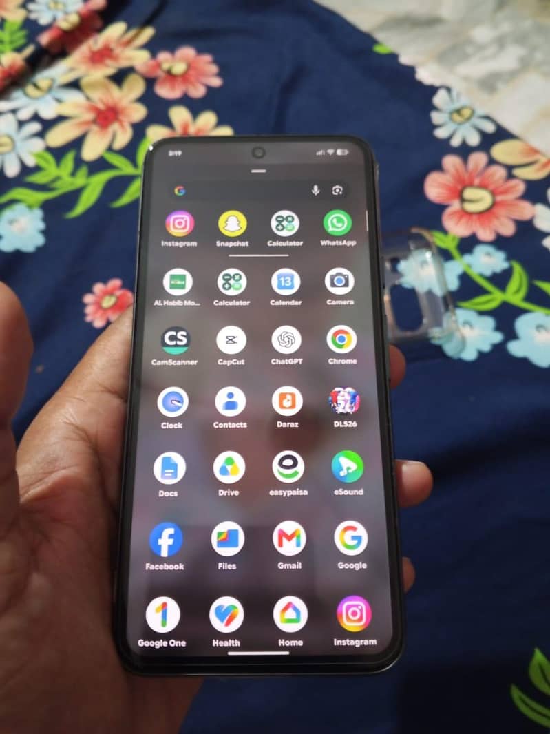 Google Pixel 8 4