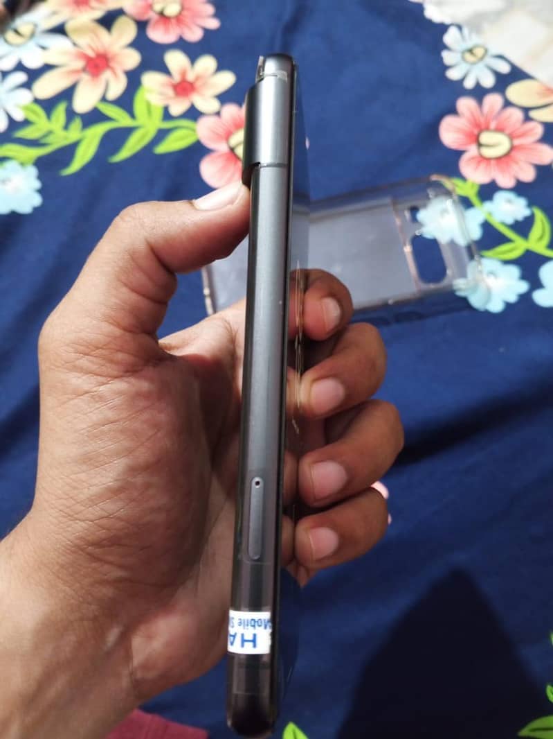 Google Pixel 8 5