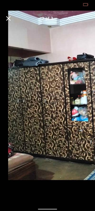 almari divider2 door