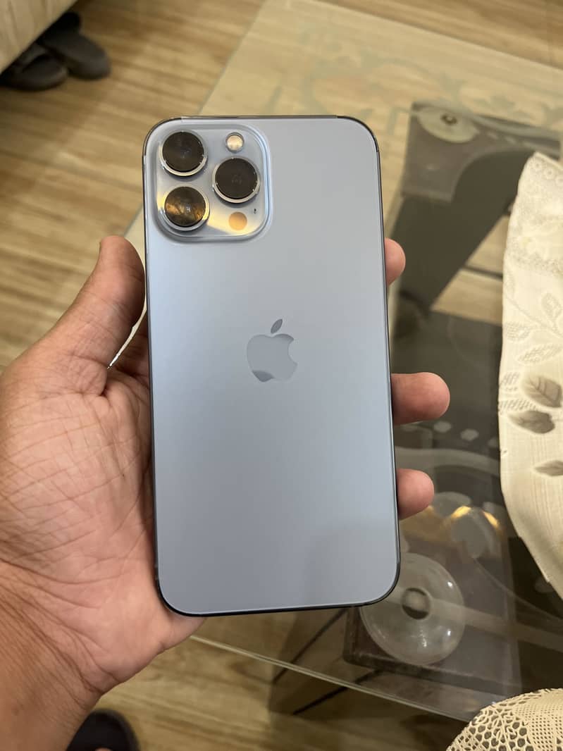 Apple iPhone 13 Pro Max 3