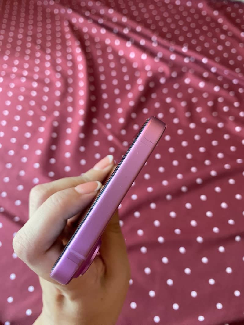 Apple iPhone 16 Plus 4