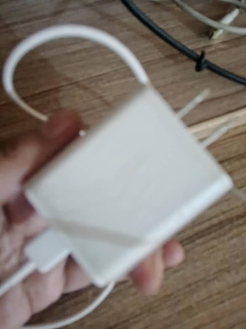 Google charge with cable 0