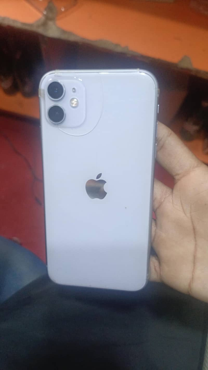 Apple iPhone 11 0