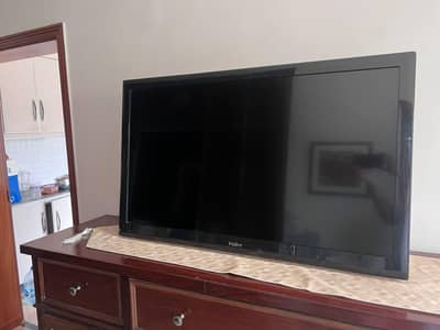 Smart lCD.  (42inches dislpay)
