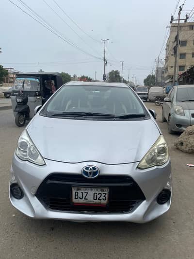 Toyota Aqua 2015