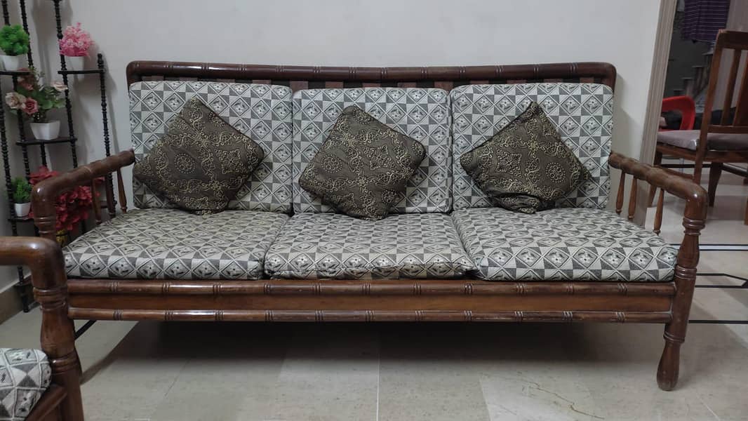 5 Seater Sofa Set 0