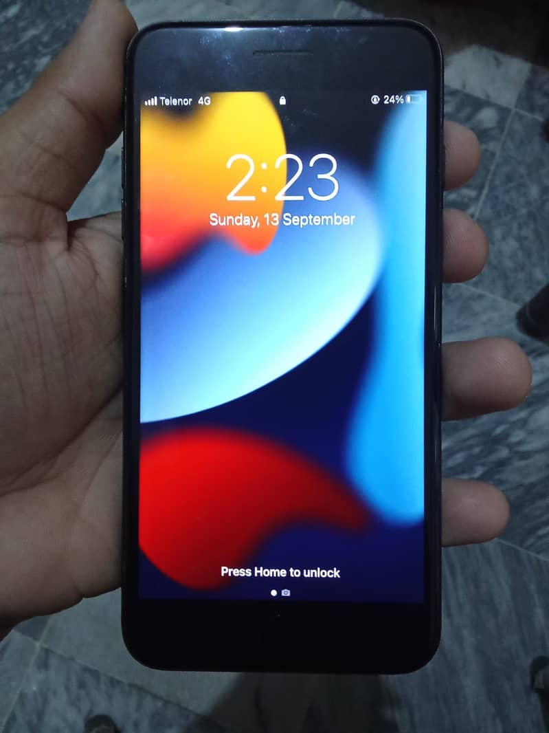 Apple iPhone 7 Plus 3