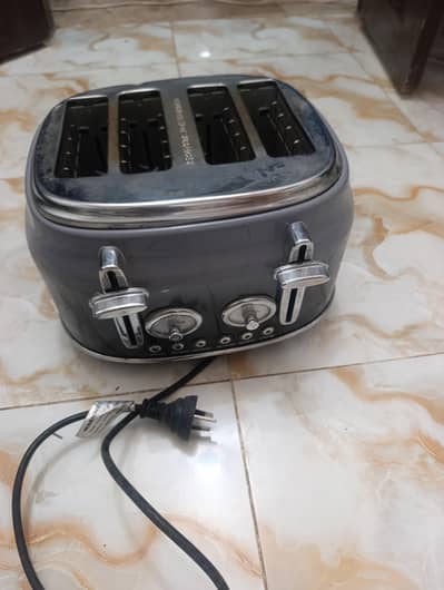 Toaster for sell 03148481640