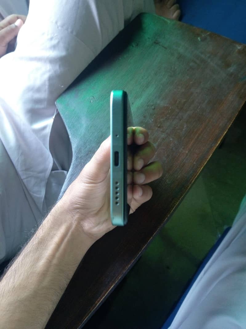 Xiaomi POCO C75 3