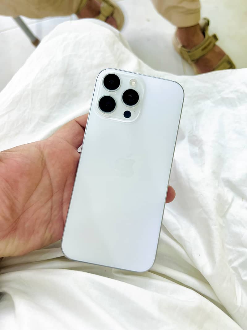 Iphone 16 pro max 2